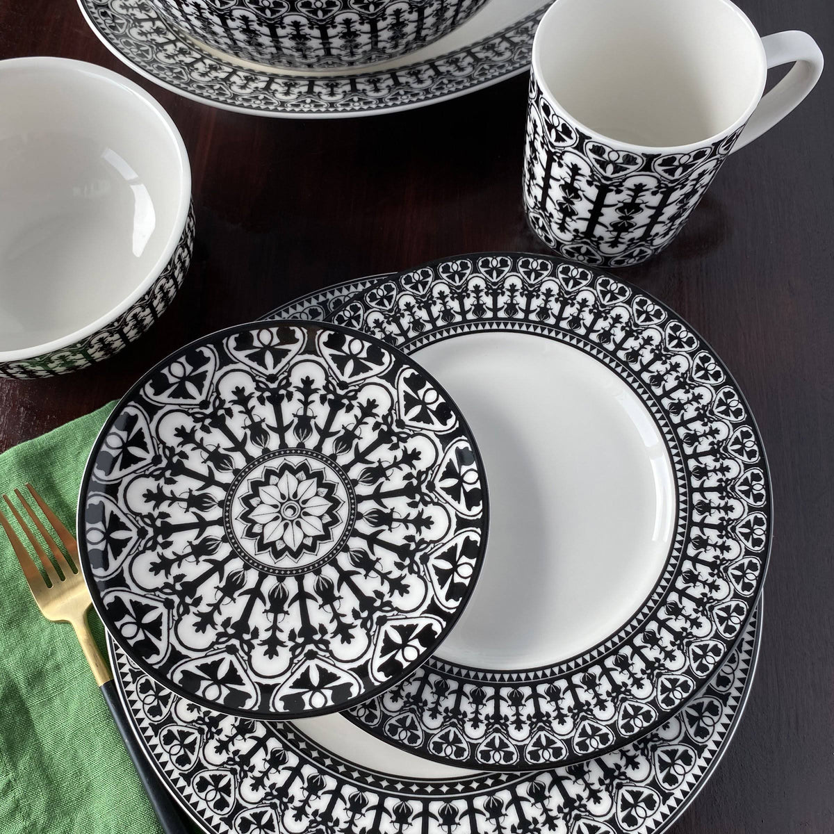 Canape Plate, Set of 4 H721