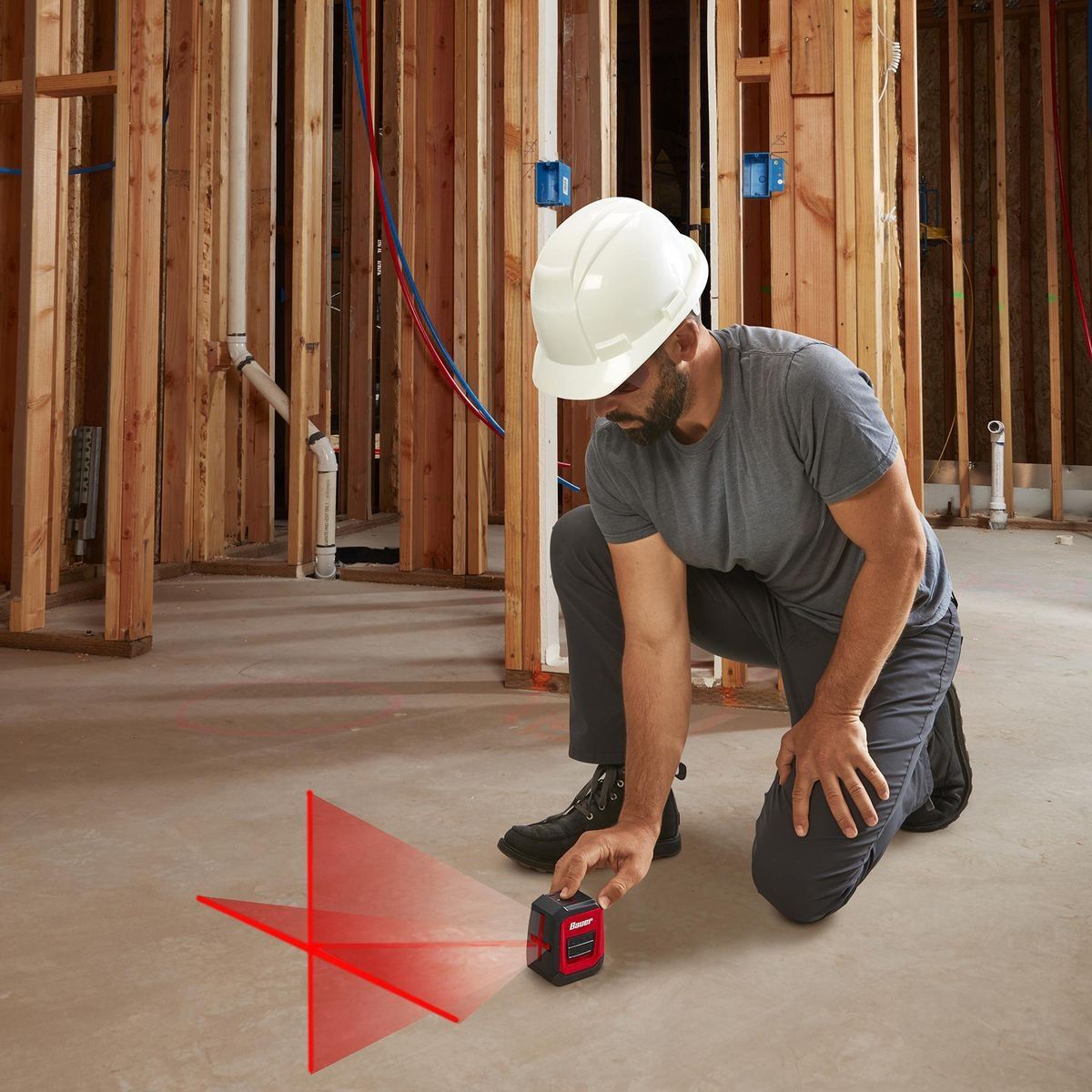 Self-Leveling Cross-Line Laser Level T96242