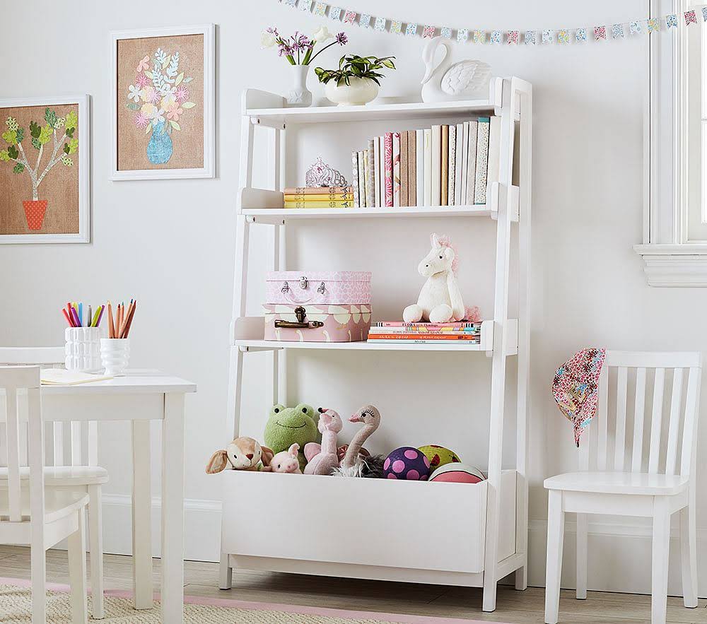 Angled White Bookcase H320