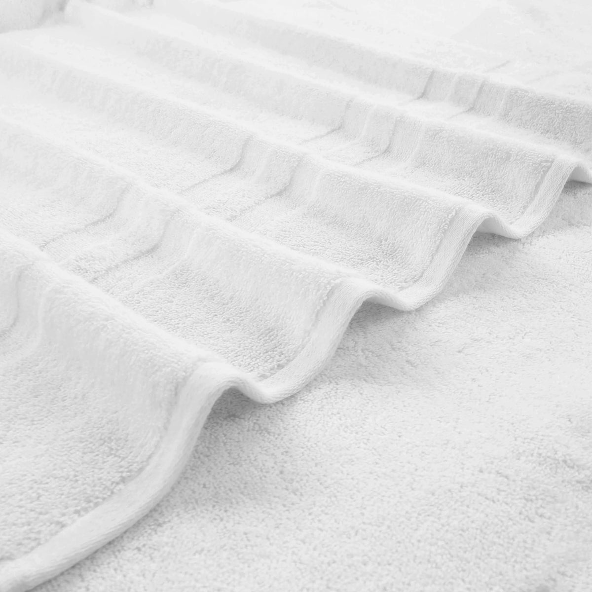 6 Piece 600 Gsm White Cotton Towel Set G705