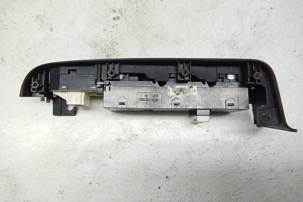 16 Kia Soul Drivers Master Door Lock and Window Switch M501