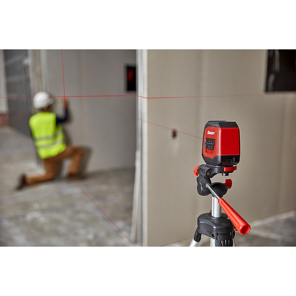 Self-Leveling Cross-Line Laser Level T96242
