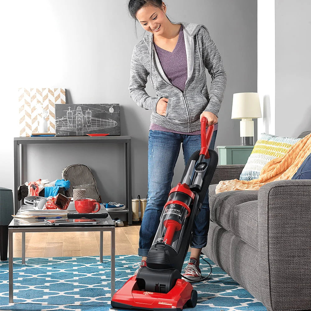 Upright Bagless Vacuum Y23635