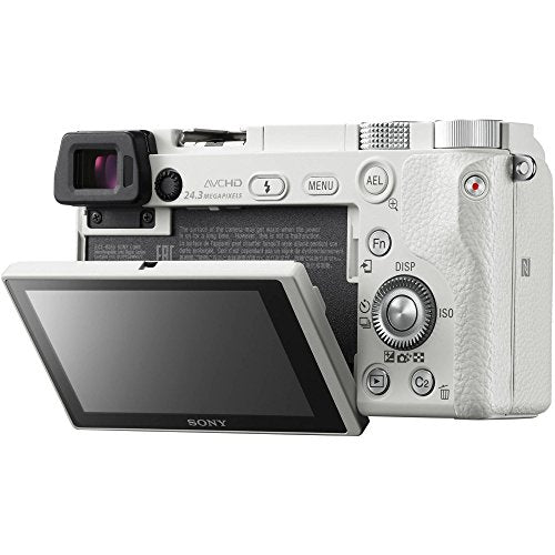 White 24 MP Mirrorless Digital Camera with 16-50 mm Lens M90589