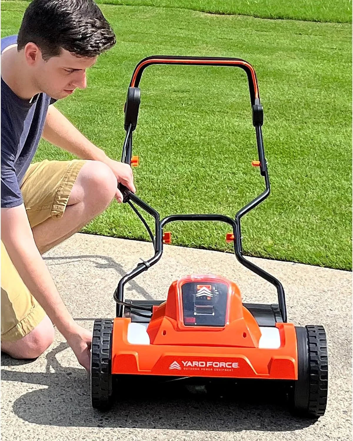 15-inch Cordless Reel Mower with Grass Collection Bag N15008