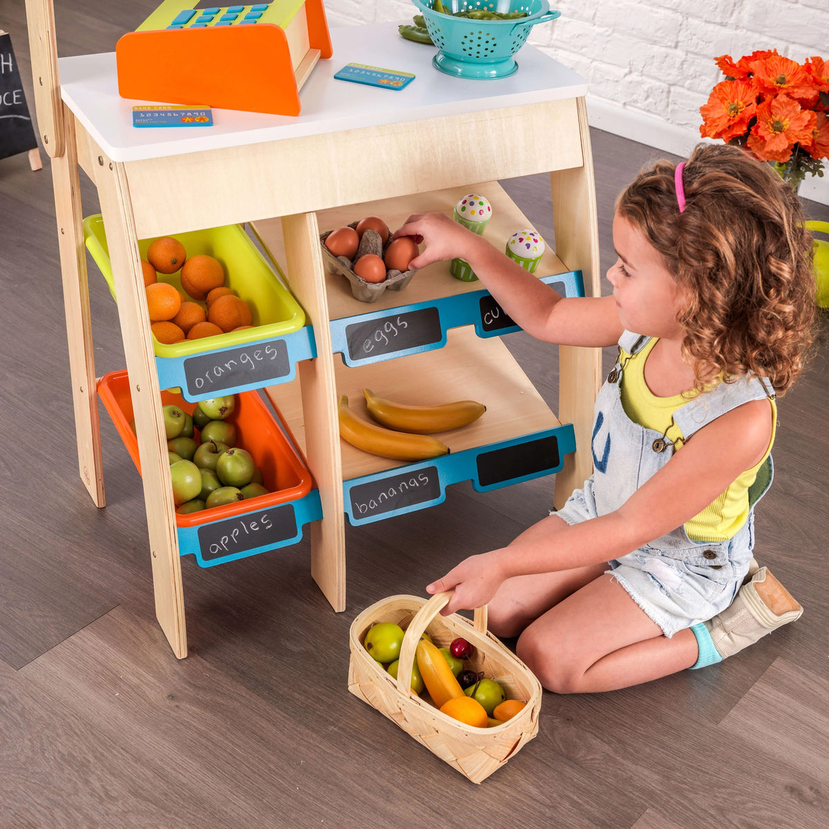 Wooden Grocery Store Market with Storage & Chalkboard U927