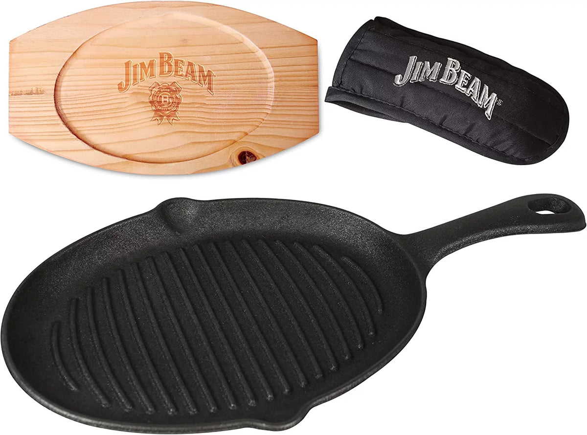 Cast Iron Skillet with Wooden Plate and Handle Cover P194